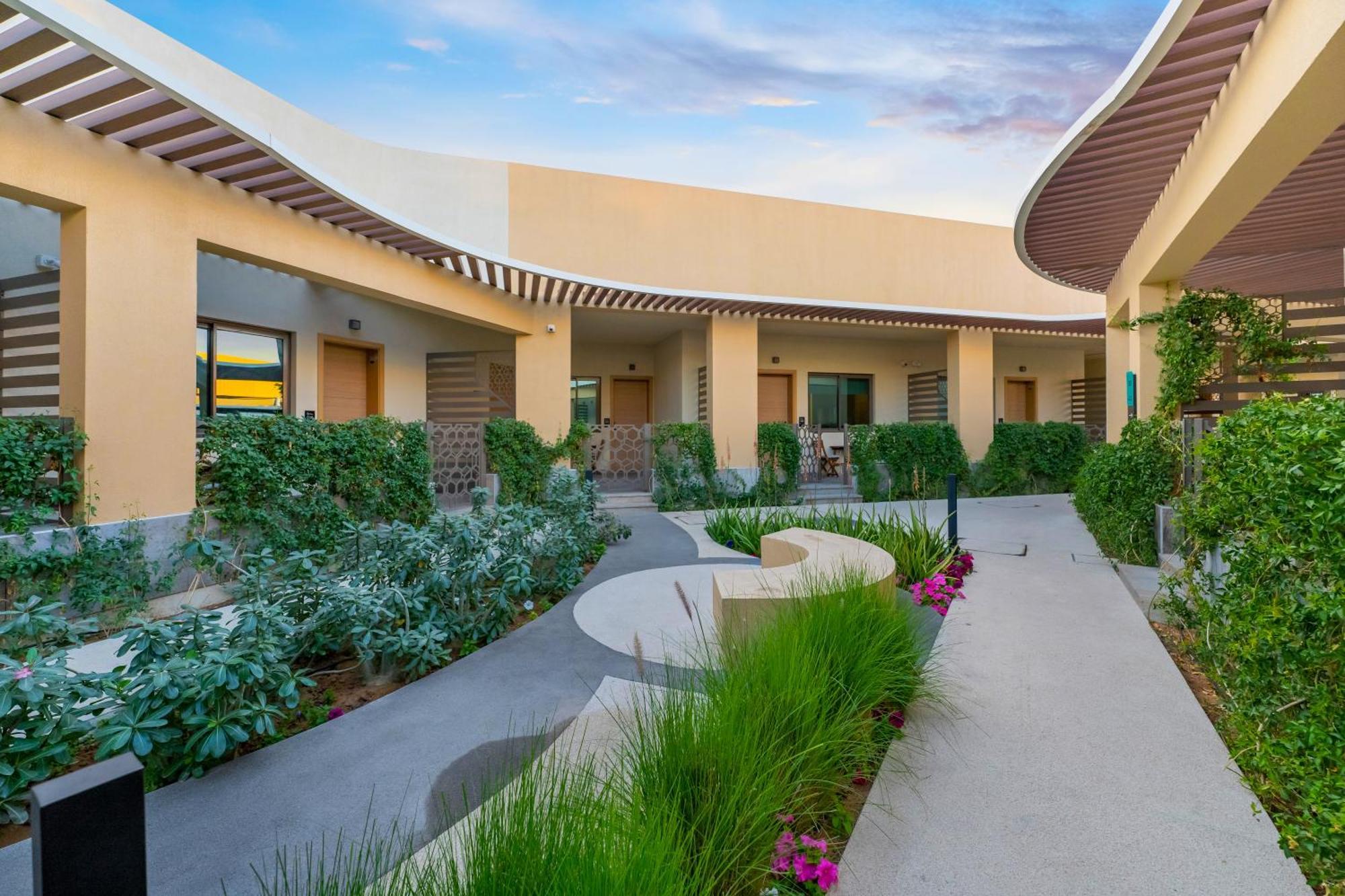The Sustainable Homes Operated By Fam Living Dubai Exterior photo
