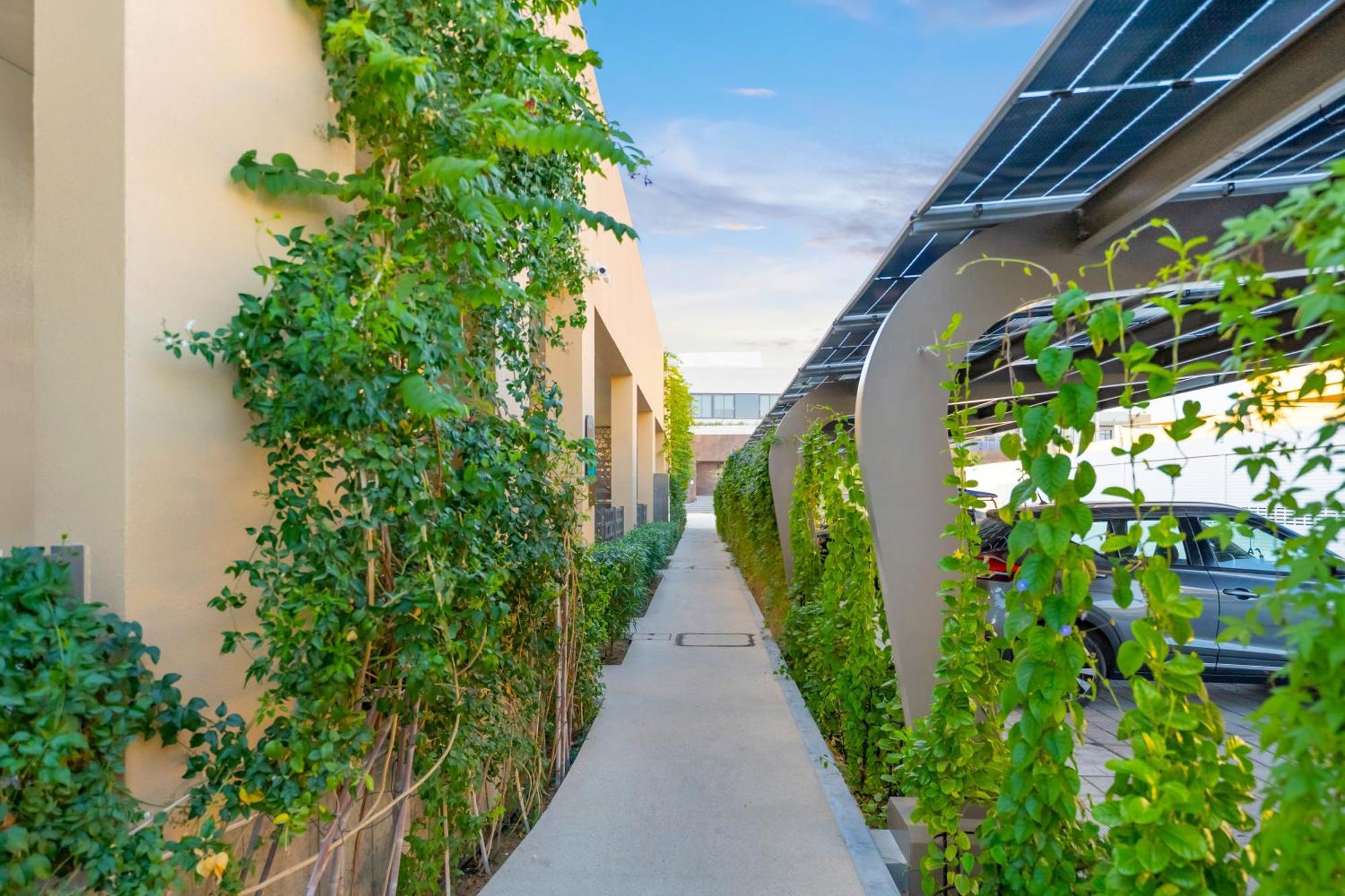 The Sustainable Homes Operated By Fam Living Dubai Exterior photo