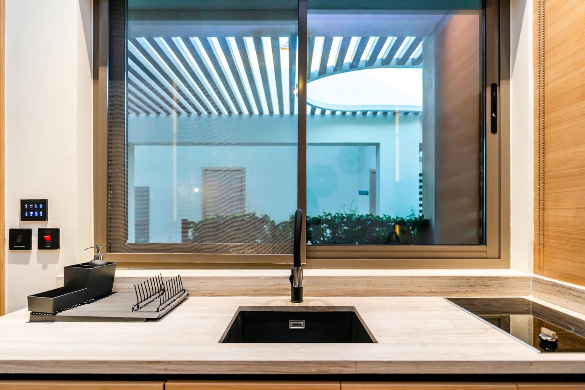 The Sustainable Homes Operated By Fam Living Dubai Exterior photo