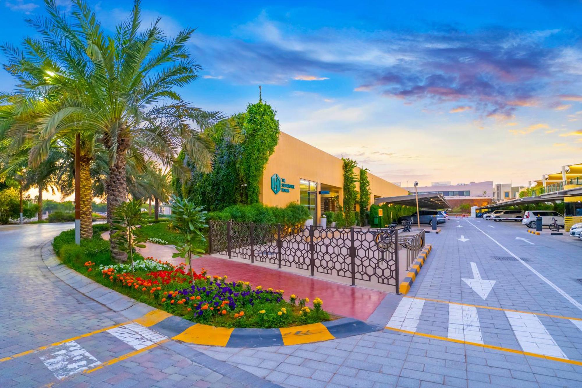 The Sustainable Homes Operated By Fam Living Dubai Exterior photo